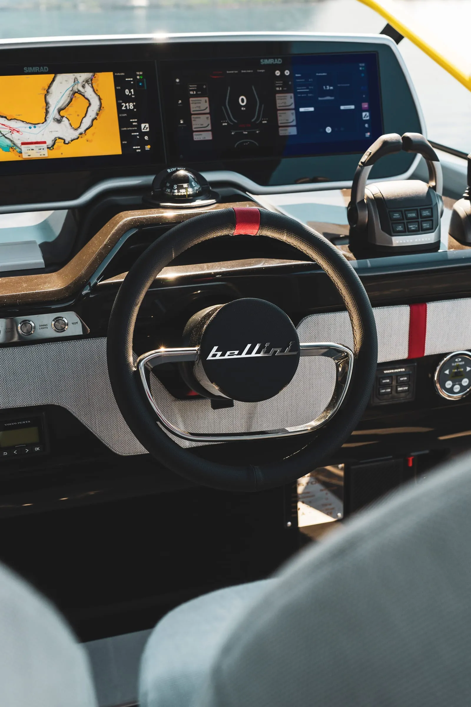 Astor 38 interior detail